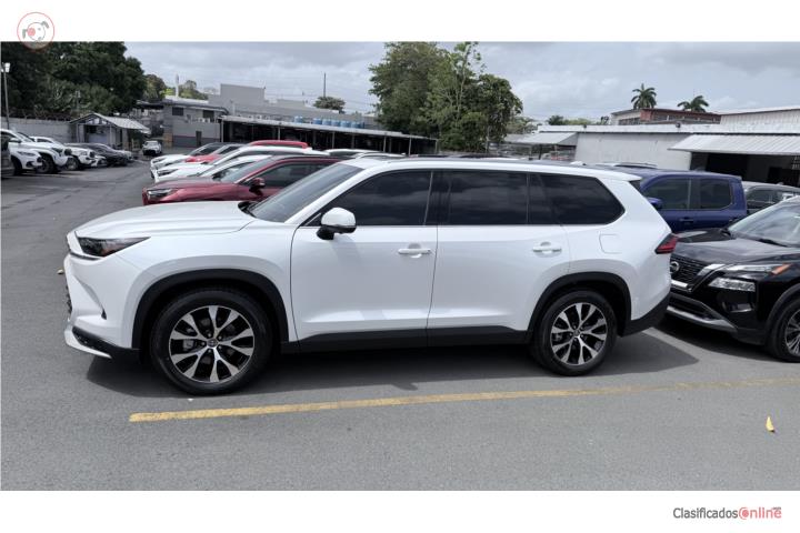 Toyota Grand Highlander Limited Hybrid iMax