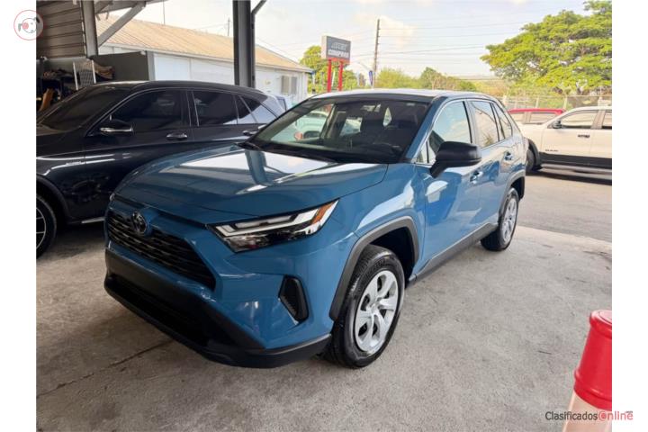 TOYOTA RAV4 LE 2024