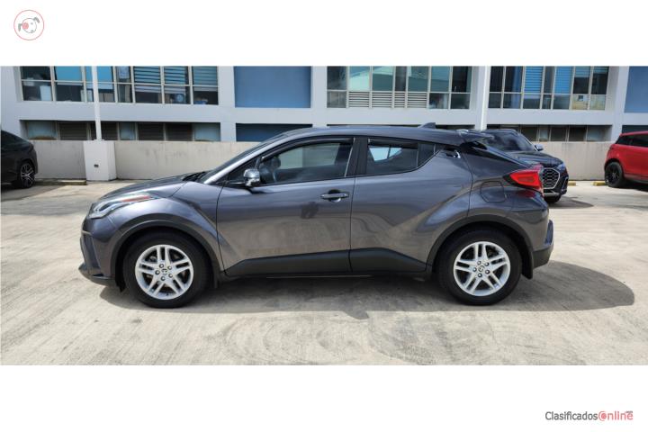 Toyota C-HR 2020 (POCAS MILLAS)