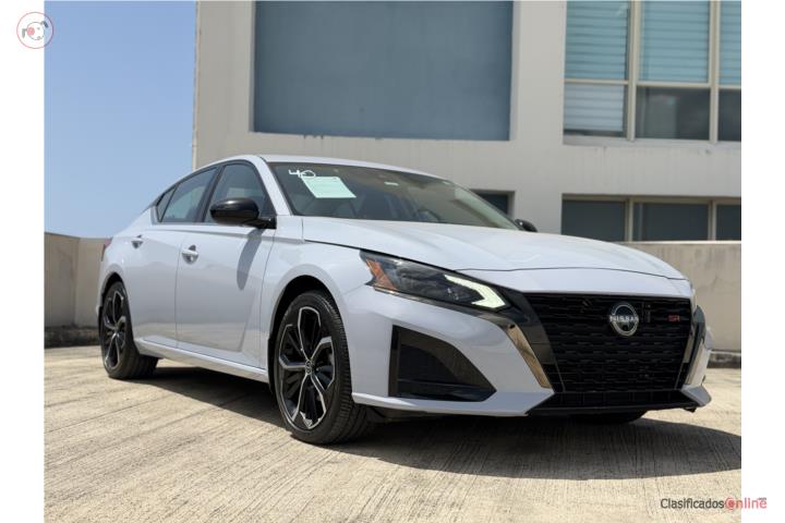 Nissan Altima SR 2023