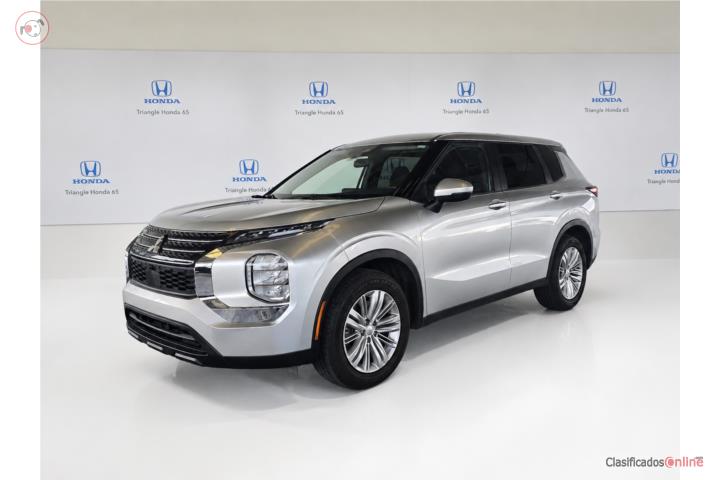 Mitsubishi Outlander ES | 3 filas de asientos