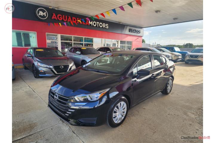 Nissan Versa 2023, usado, 21k millas