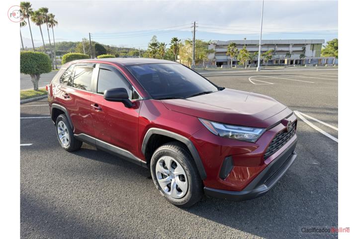 Rav4 LE 2023 poco millage