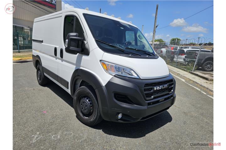 RAM ProMaster 1500 2024 con sólo 10k millas