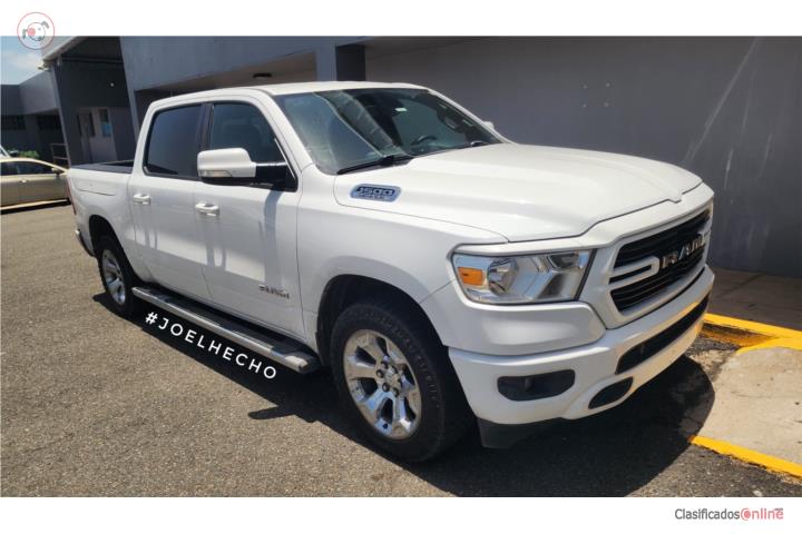 2019 RAM 1500 Big Horn HEMI 5.7L V8 4x4