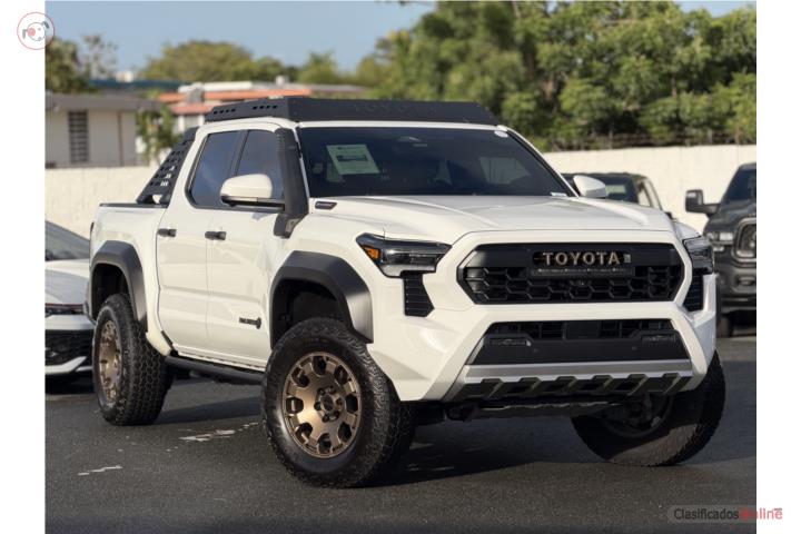 TOYOTA TACOMA TRAILHUNTER 4X4 2024