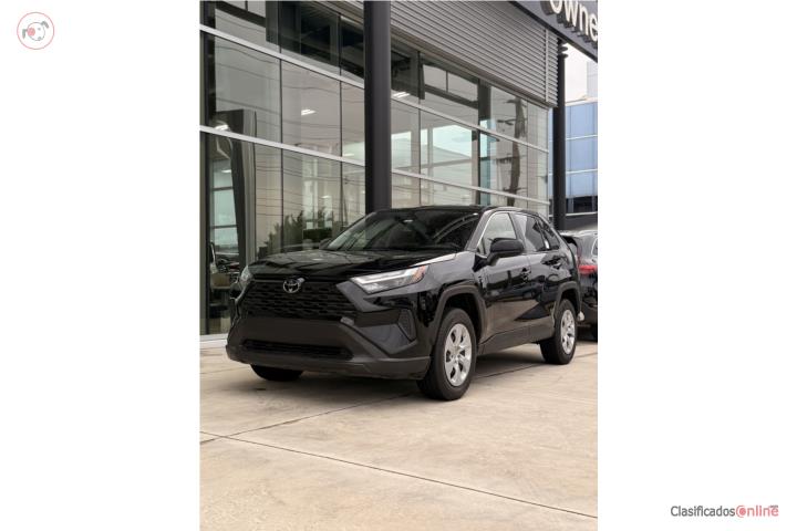 Toyota RAV4 LE 2023 solo 16k millas