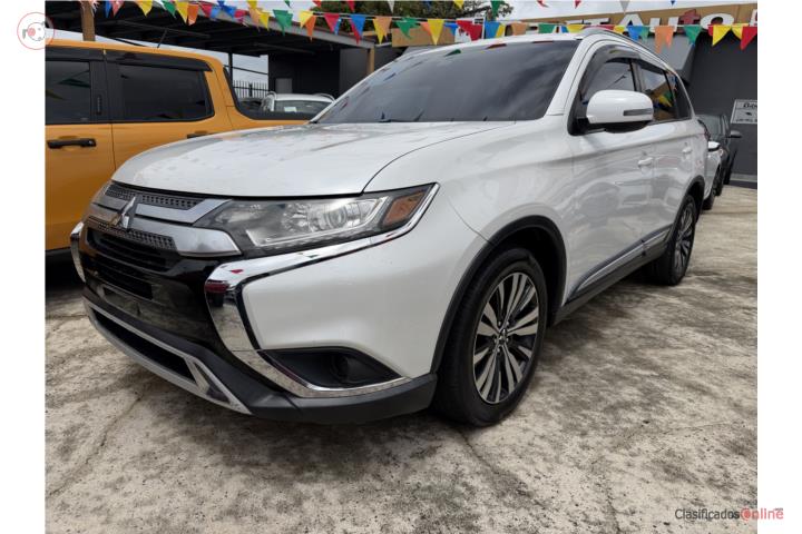 Mitsusbishi Outlander 2019 | ¡BELLA!