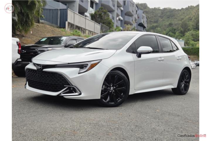 TOYOTA COROLLA HATCHBACK XSE