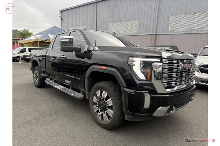 4X4 Crew Cab Motor 6.6L