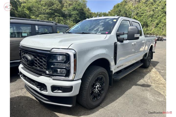 FORD F250 XLT FX4 2026