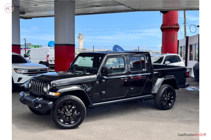 JEEP GLADIATOR NIGHTHAWK 2025