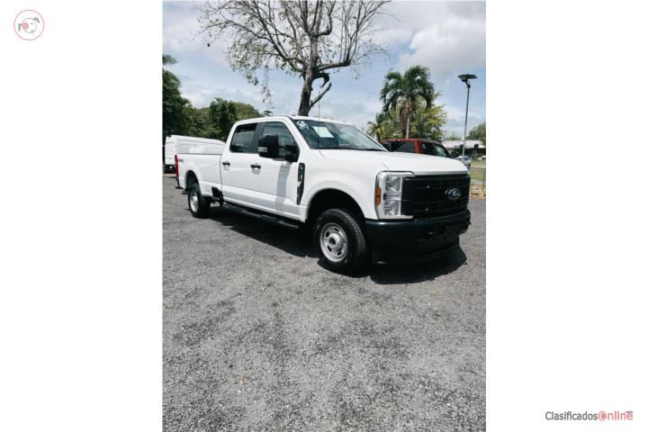 Ford F250 XL 2024 4x4