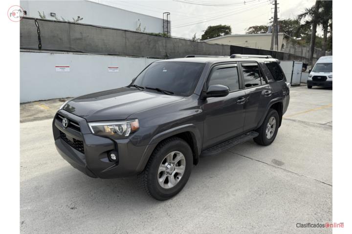 Toyota 4Runner SR5 2023