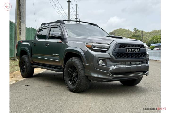 TOYOTA TACOMA TRD SPORT 2017! 80K MILLAS!!