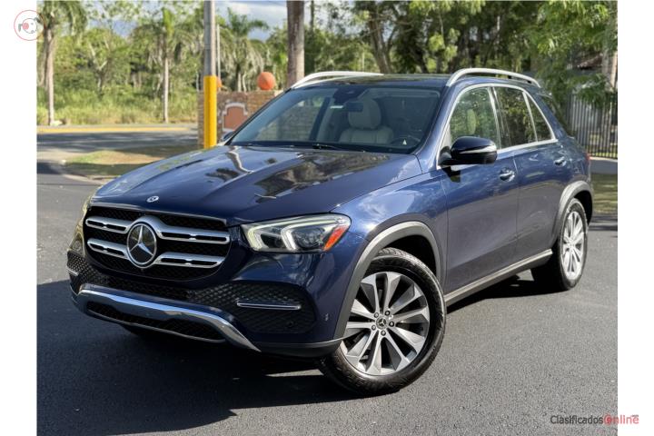 MERCEDES BENZ GLE350 PREMIUM PACKAGE!!