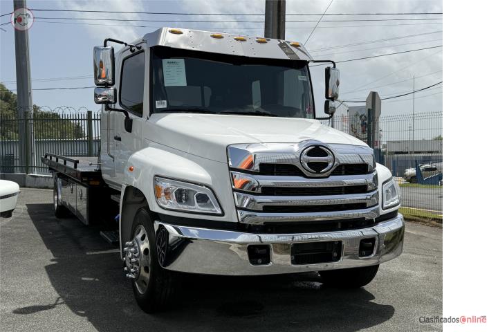 HINO iL6 Grua Flat Bed 2025