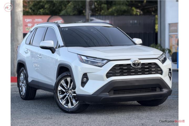 TOYOTA RAV4 XLE PREMIUM 2023