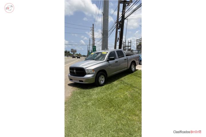 RAM 1500 CLASSIC 2022 BUEN MILLAJE!!!