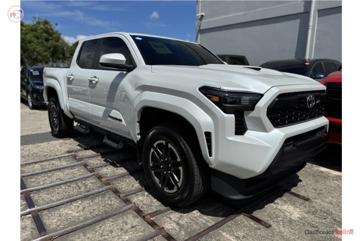 2025 Toyota Tacoma Trd Sport . Solo 8k millas