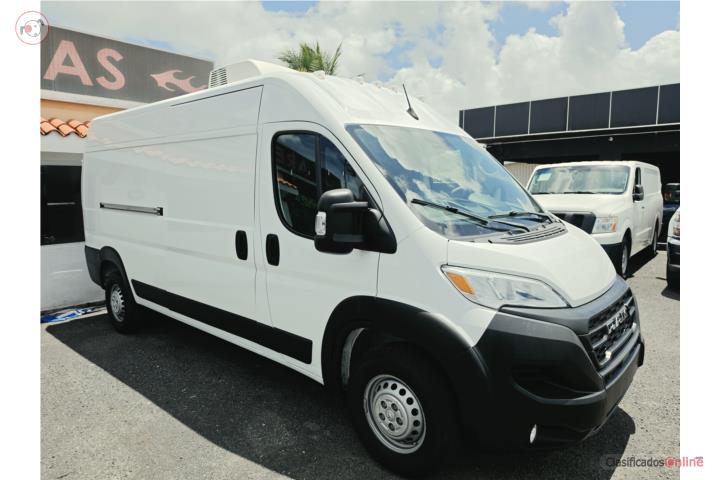 RAM PROMASTER 2024 2500
