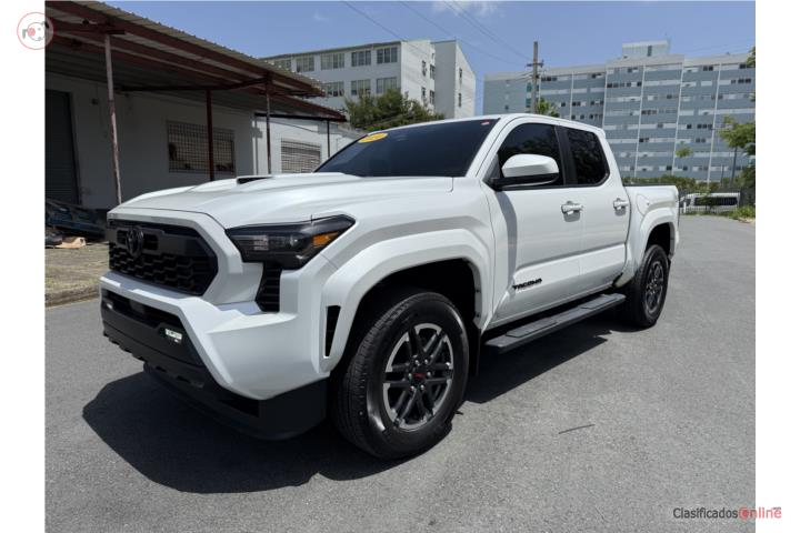 TOYOTA TACOMA TRD SPORT 4X2 2024