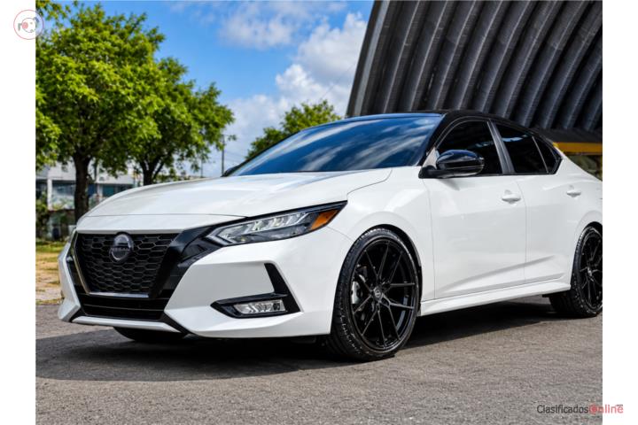 2023 Nissan Sentra SR  17,255 millas