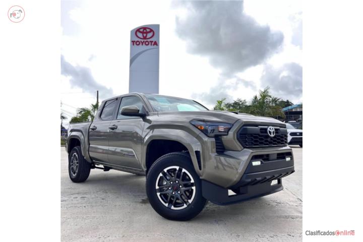 Toyota Tacoma TRD sport 4x4 2026