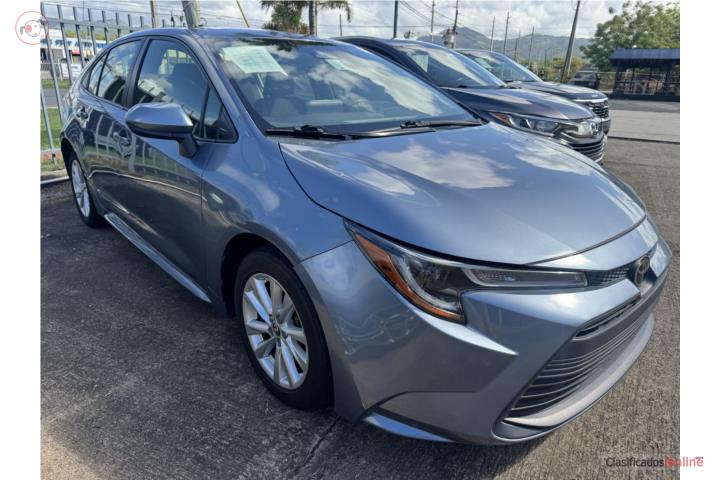 Toyota Corolla LE 2023 con Sunroof!!
