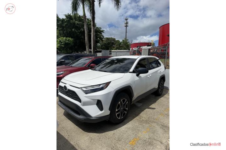 TOYOTA RAV4 LE 2023