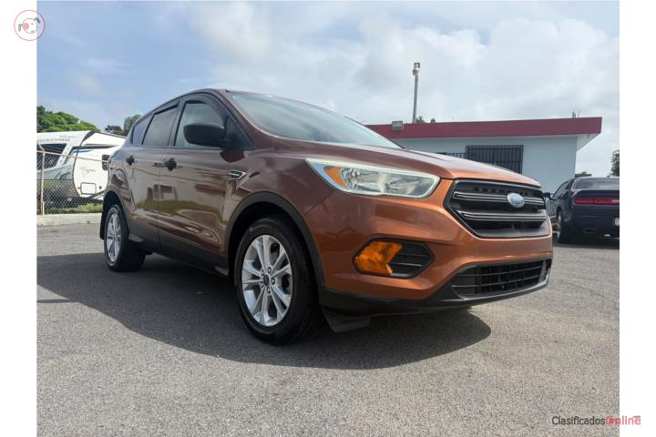 ?? Ford Escape 2017