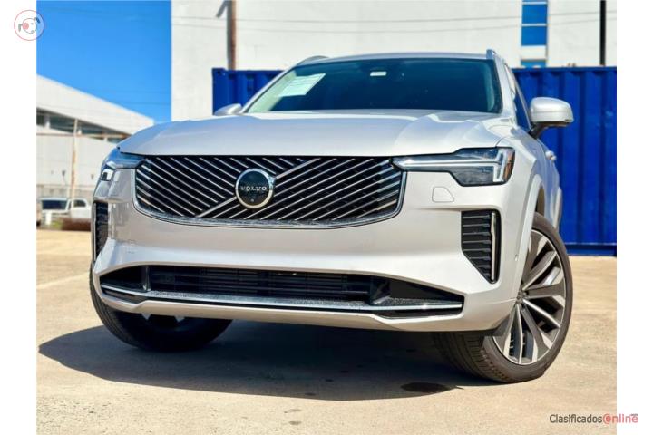XC90 T8 Plus solo 14,023 millas