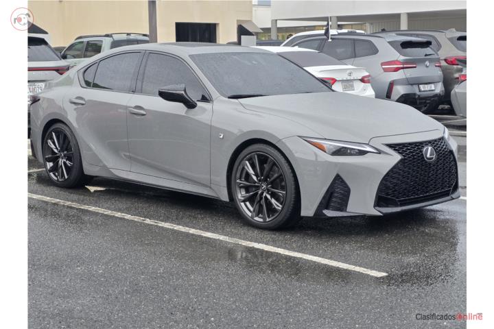Lexus IS 300 F Sport 2025