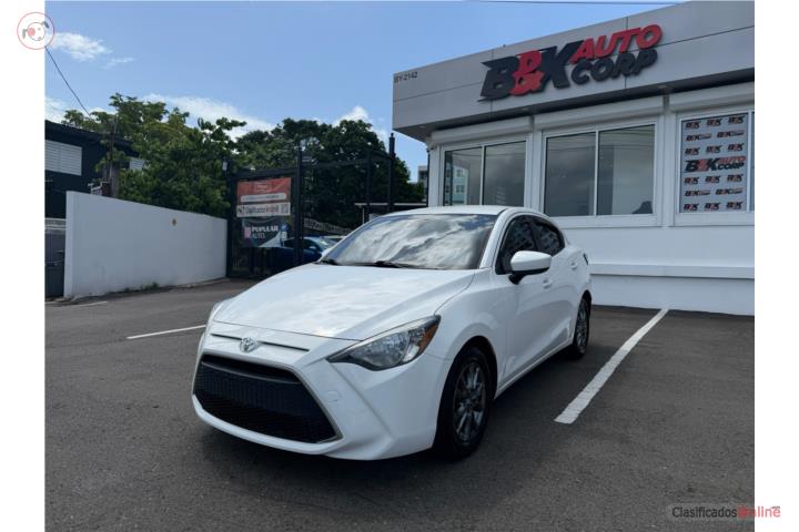 Toyota yaris xle