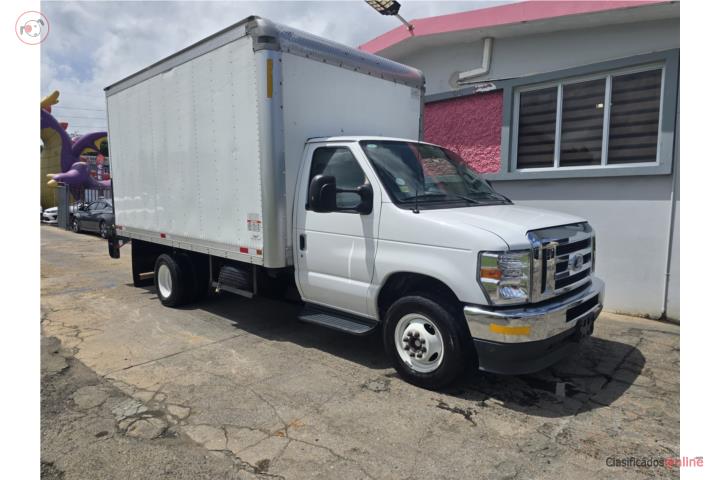 Ford F-450 Gasolina 2024