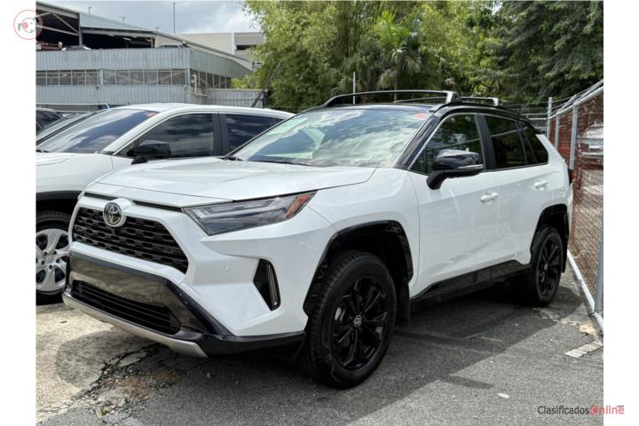 Toyota RAV4 XSE 2025