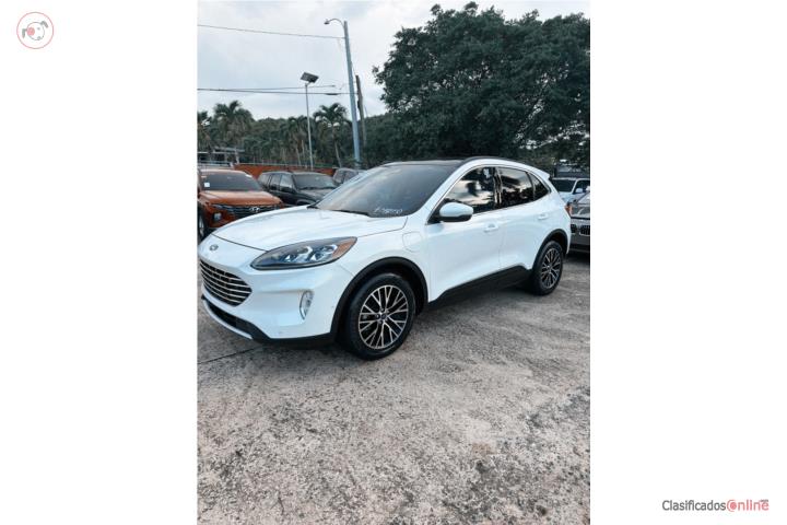 FORD ESCAPE TITANIUM 2020