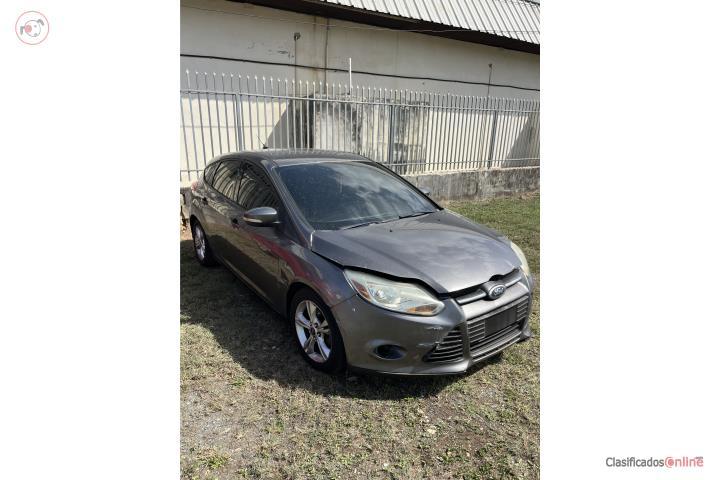 Ford Focus HB Aut 2013 $1,500!