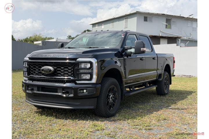 FORD F250 XLT FX4 2026 Panorámica