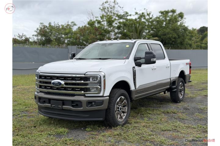 FORD F250 KING RANCH FX4 2026