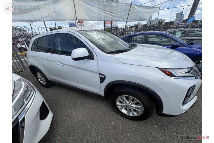 White Diamond/Sport 2.0 ES/AWD