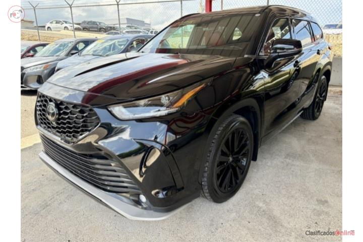 TOYOTA HIGHLANDER