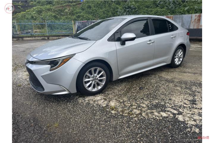TOYOTA COROLLA SOLO 2mil millas reales