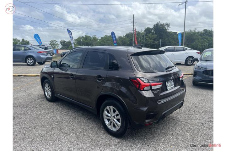 MITSUBISHI OUTLANDER SPORT 2023