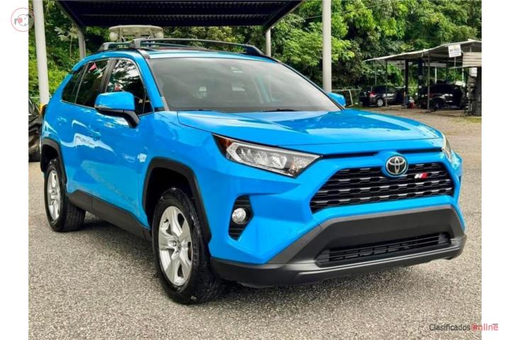 Toyota RAV XLE 2020 COMO NUEVA